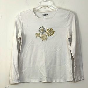 🌞 Croft & Barrow long sleeves crew neck tee white silver & gold snow flakes M